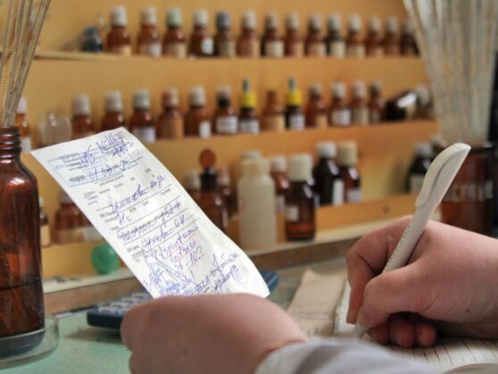 Какие лекарства взять на дачу: советы медика