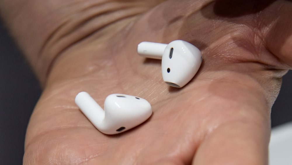 Наушники Apple AirPods