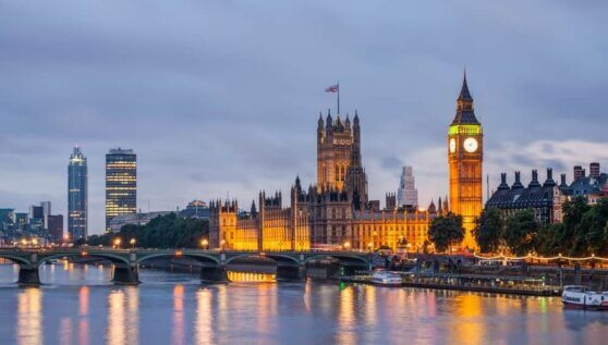 Новый еще более заразный тип коронавируса появился в Англии