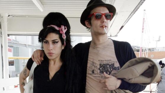 Бывший муж Эми Уайнхаус никак не может забыть ее деньги