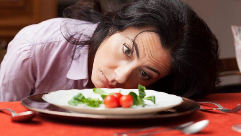 отказ от еды во время болезни – это нормально и полезно