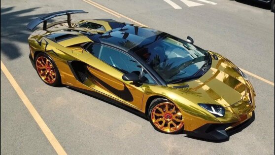 Карди Би подарила мужу золотой Lamborghini за полмиллиона долларов