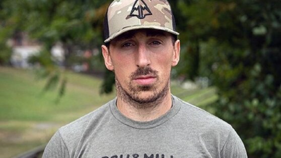 Канадский хоккеист осудил российских спортсменов, устроивших посиделки в отеле