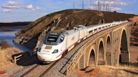 В Египте построят железную дорогу, которая свяжет Красное и Средиземное моря В Египте построят железную дорогу, которая свяжет Красное и Средиземное моря