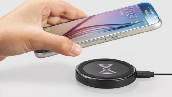 Беспроводная зарядка для телефона может быть опасна