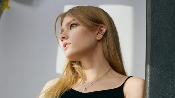 19-летняя дочь Ренаты Литвиновой снялась в эротической фотосессии