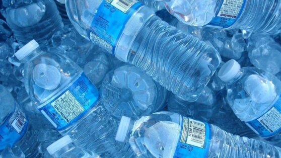 Эксперты нашли нарушения в бутилированной воде 65 марок Эксперты нашли нарушения в бутилированной воде 65 марок