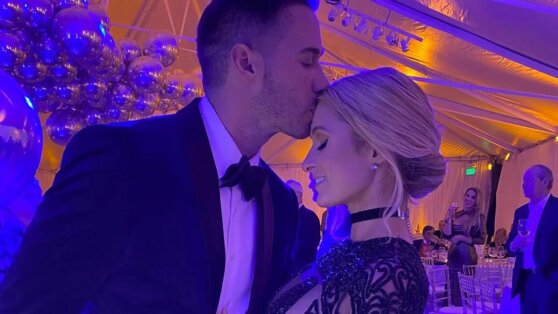 «Да, навсегда!»: Пэрис Хилтон обручилась в четвертый раз