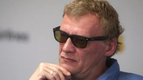 Актер Алексей Серебряков вернулся в Россию из Канады