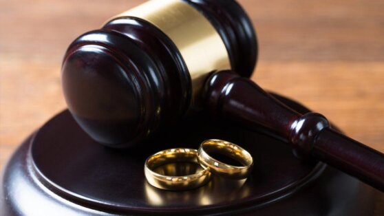 Россиянка более 20 лет была замужем и не знала об этом