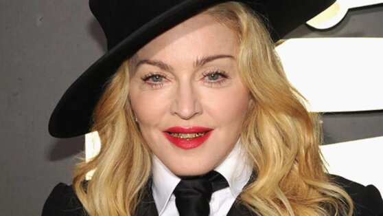 Мадонна прифотошопила свою голову к чужому телу