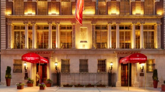 Мужчина пробыл в отеле на карантине больше года и поделился ощущениями