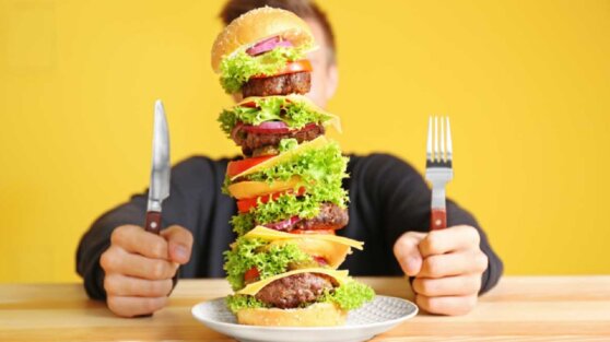 Диетолог посоветовала способ побороть чувство голода