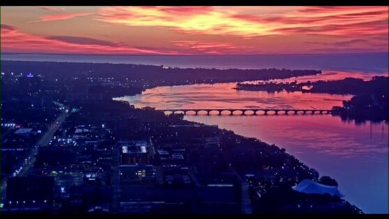 В реке Детройта выловили гигантского 100-летнего осетра