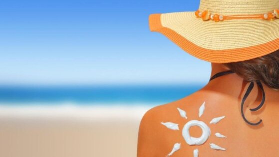 Эксперт рассказала о правильных солнцезащитных кремах Эксперт рассказала о правильных солнцезащитных кремах