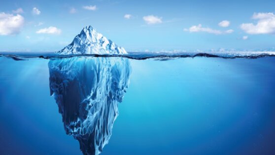 Гигантский айсберг откололся от Антарктиды