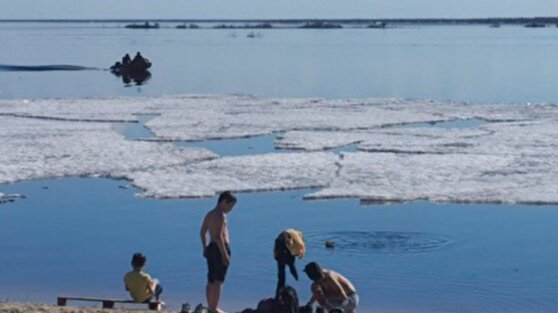 Ямальцы открыли пляжный сезон во время ледохода