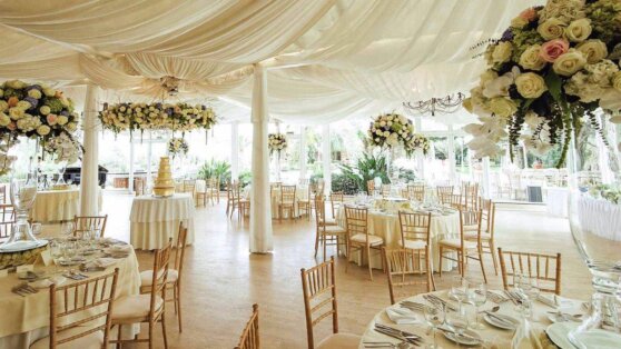 Свекровь в ужасе от невесты, заказавшей фастфуд на свадьбу