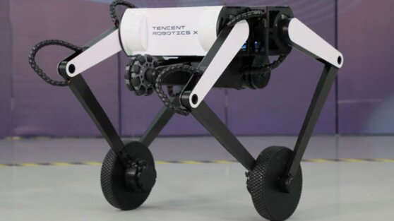 Китайские ученые показали прыгающего двуногого робота: видео