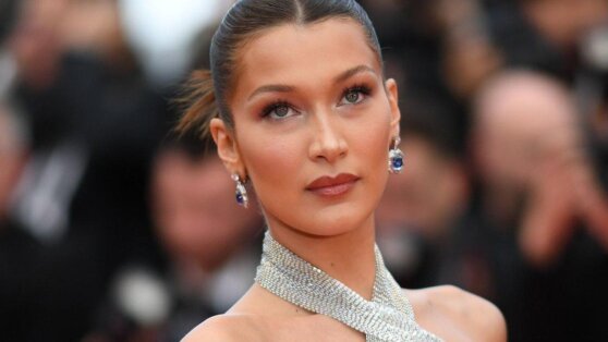 Белла Хадид появилась в Каннах в платье 19-летней давности