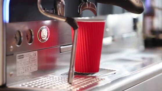 Стюардесса поделилась способами избежать заражения в отелях