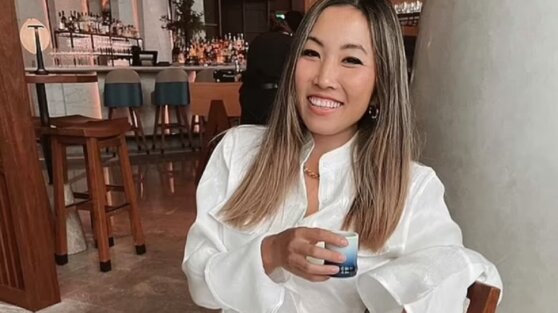 Барменша ушла с работы и разбогатела