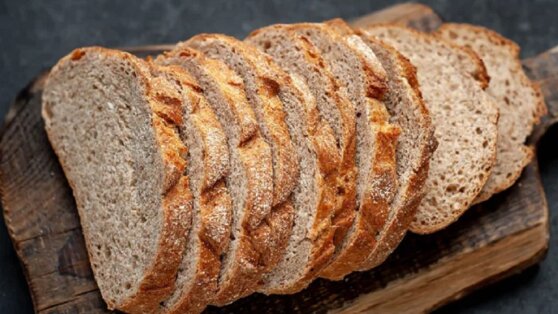 Назван простой способ сделать хлеб полезнее