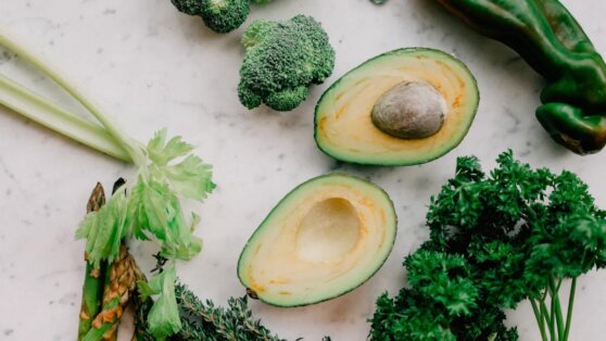 Диетологи перечислили лучшие продукты для похудения