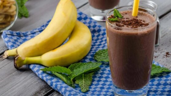 Кофейно-банановый смузи: рецепт для вкусного завтрака