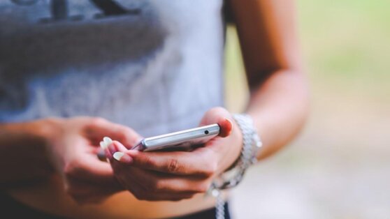 Жена наткнулась на тайный аккаунт мужа в соцсети и оказалась на грани развода