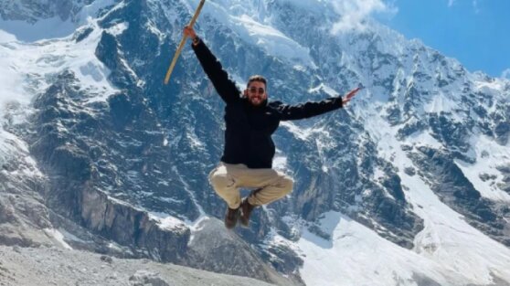 Турист упал в расщелину на леднике, записал прощальное видео в Instagram и был спасен