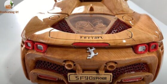 Вьетнамец за месяц собрал деревянный Ferrari