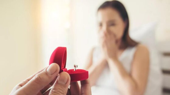 Невеста отказалась от подаренного женихом кольца по одной причине