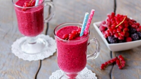 Смузи из замороженных ягод: рецепт вкусного завтрака