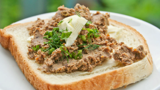 Рецепт паштета из печени с морковью и луком