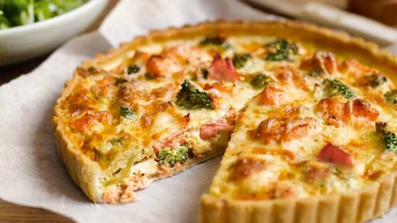 Киш с лососем и брокколи: простой рецепт вкусного пирога Киш с лососем и брокколи: простой рецепт вкусного пирога