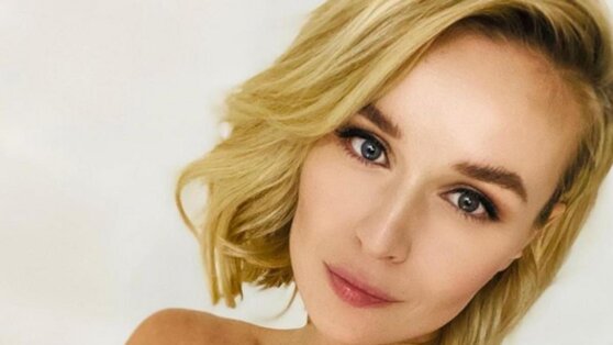 «Все ребра видны»: Полина Гагарина в купальнике удивила фанатов