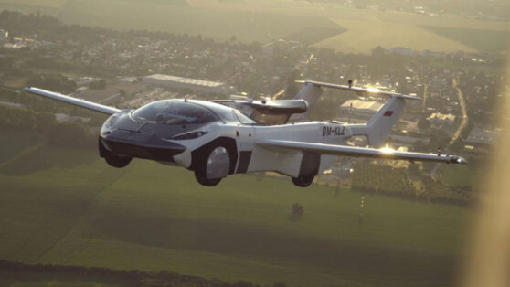 Аэромобиль AirCar получил разрешение на полеты