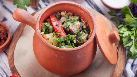 Как приготовить чанахи из баранины в горшочках