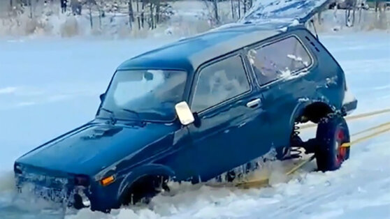 Рыбаки разорвали «Ниву», вытаскивая из воды