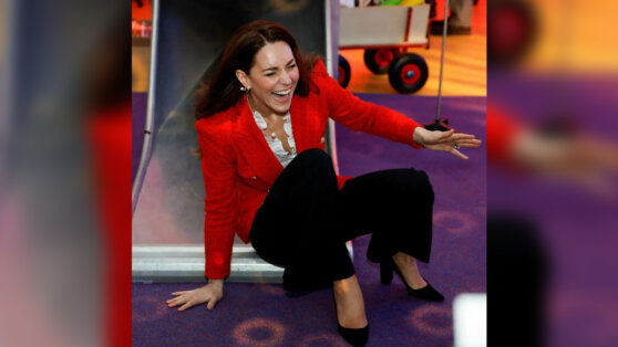 Кейт Миддлтон скатилась с горки и захотела еще детей