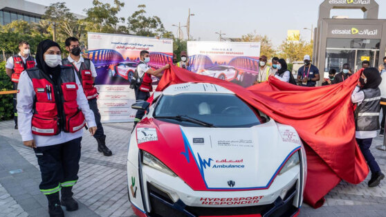 Из 780-сильного спорткара сделали скорую помощь