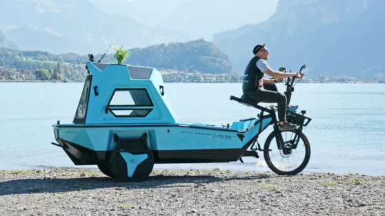 В Латвии сделали гибрид велосипеда, лодки и автодома