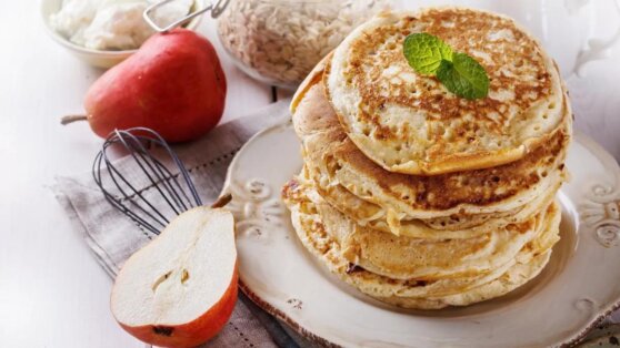 Овсяные блины на завтрак: быстрый рецепт