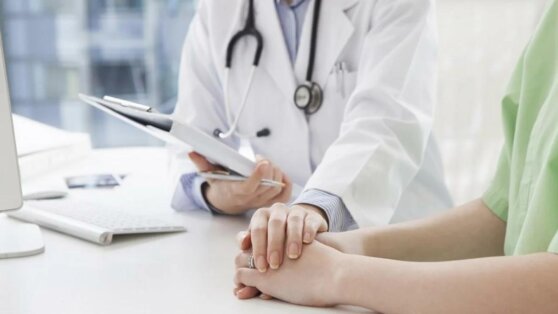 Врач-онколог перечислил 9 главных симптомов рака