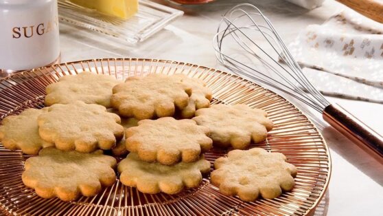 Как приготовить быстрое песочное печенье