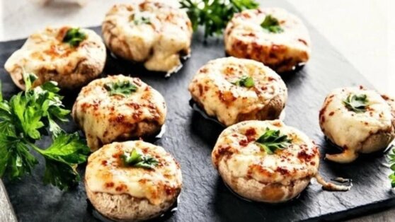 Запеченные шампиньоны с моцареллой: пошаговый рецепт