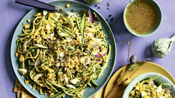 Рецепт салата с вареными яйцами и кабачками