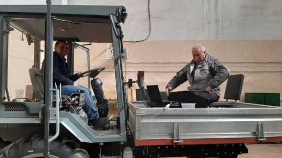 В России создали электрический трактор