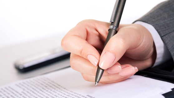 Чиновник оставил такую подпись, что она рассмешила людей